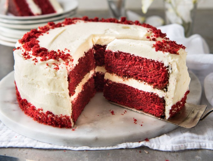 The Classic Red Velvet Cake With Lip-smacking Creamy Frosting Recipe.
