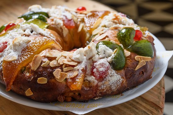 Portugal Bolo Rei Christmas cake