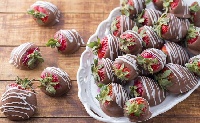 Chocolate Dipped Strawberries