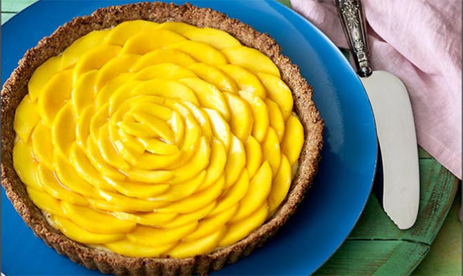 Chardonnay Mango Pecan Tart