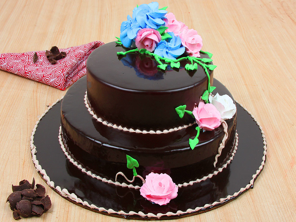 2 tier chocolate cake