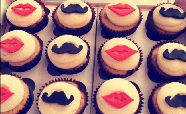 Lip and mustache cupcakes