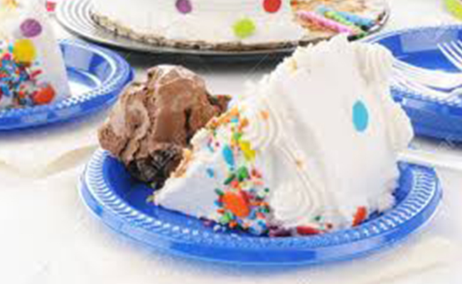 Couple the Broken Cake with Icecream