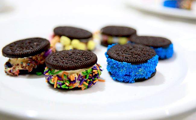 Make Ice Cream Sandwich in Summer