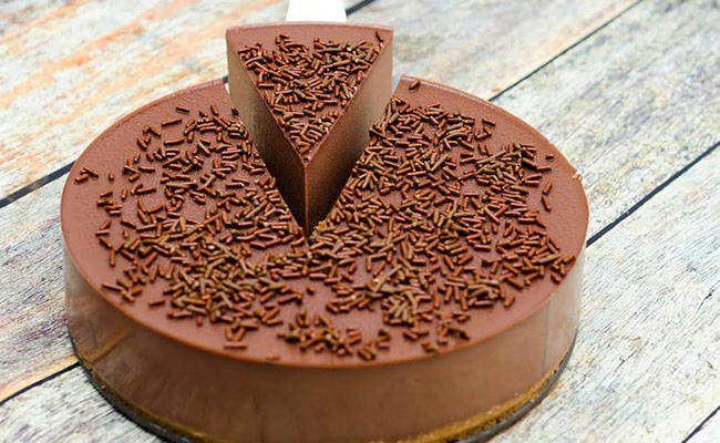 No-Bake Chocolate Cake