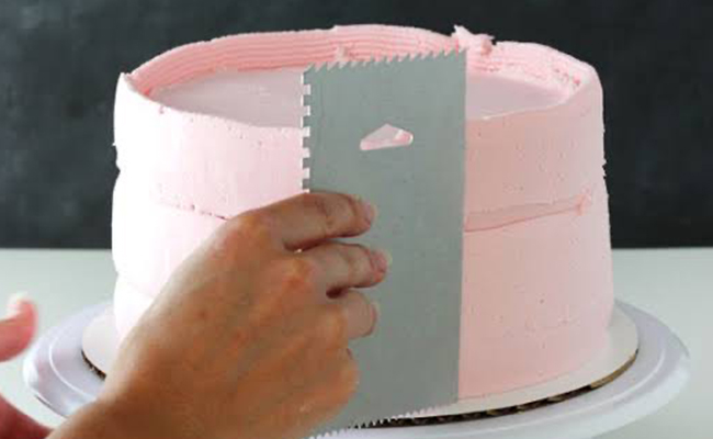 Cake Icing Smoother 