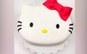 hello kitty cake