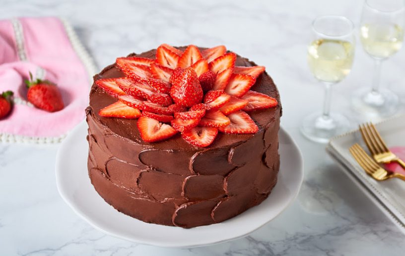 Delicious Chocolate Strawberry Cake