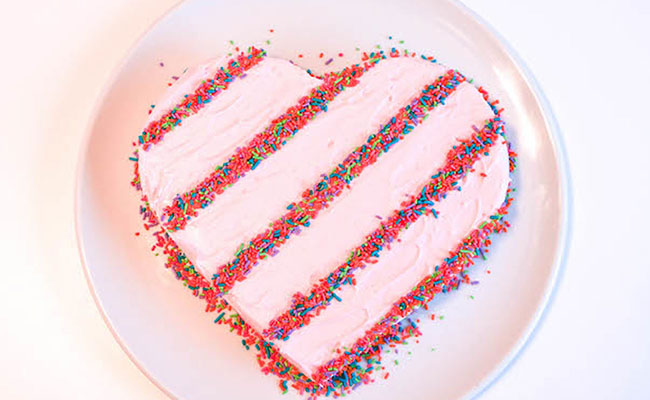 Easiest Heart Cake