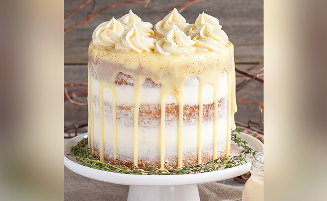 Eggnog Cake