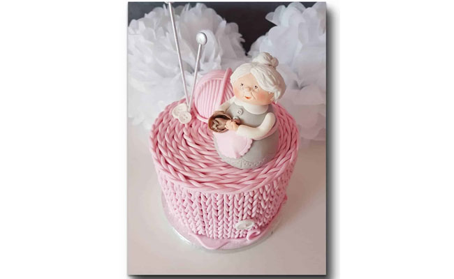 Knitting Grandma Cake