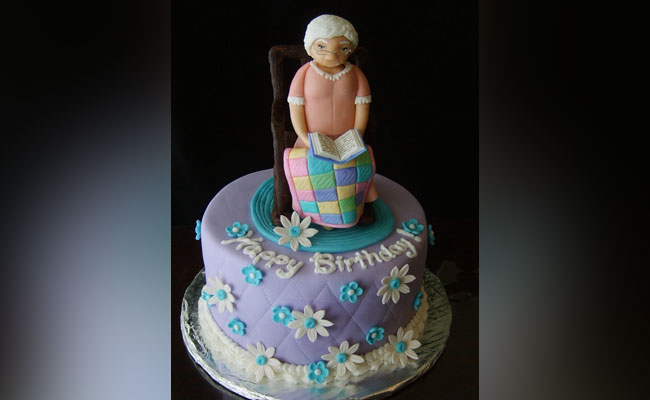 Storyteller Grandma Cake