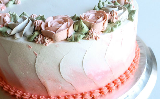 The 12 Best Cake Decorating Tools of 2023, Tested & Reviewed