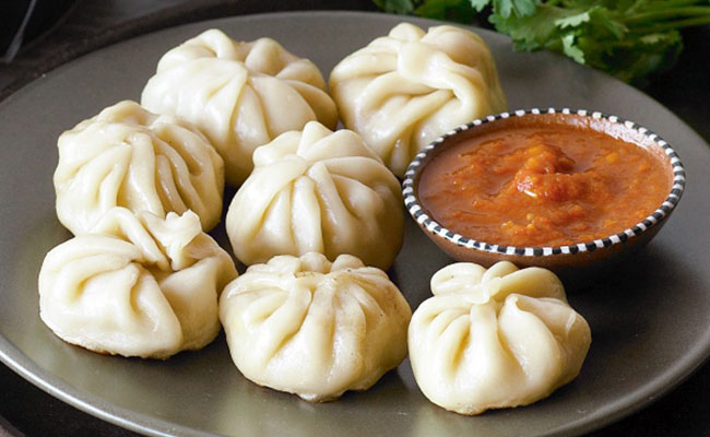 Momos