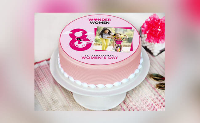 Cakes For women's day
