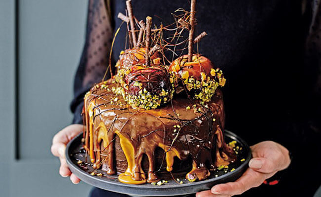 Salted Caramel Cake