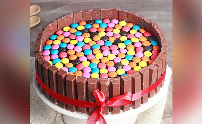 KitKat Gems Cake