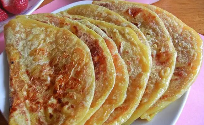 Obbattu or Puran Poli famous Dishes of Bangalore