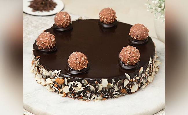 Ferrero Rocher Cake 