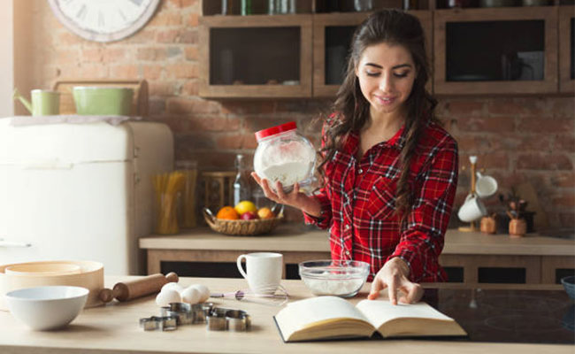 Things to keep in mind while baking a Plum Cake