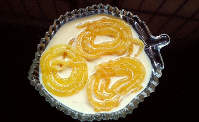 Doodh Jalebi