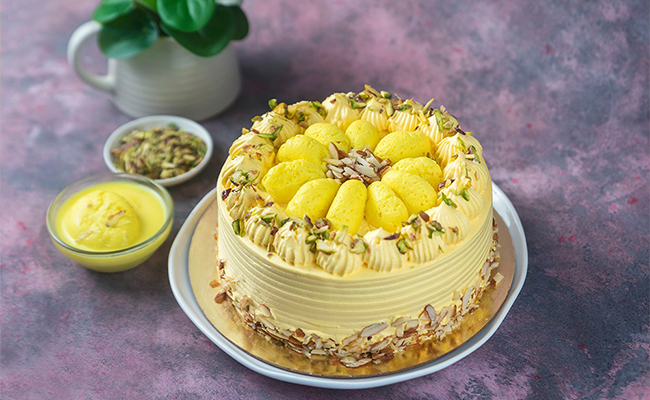 Eggless Rasmalai Cake