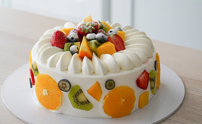  Fruit Cake with Cream