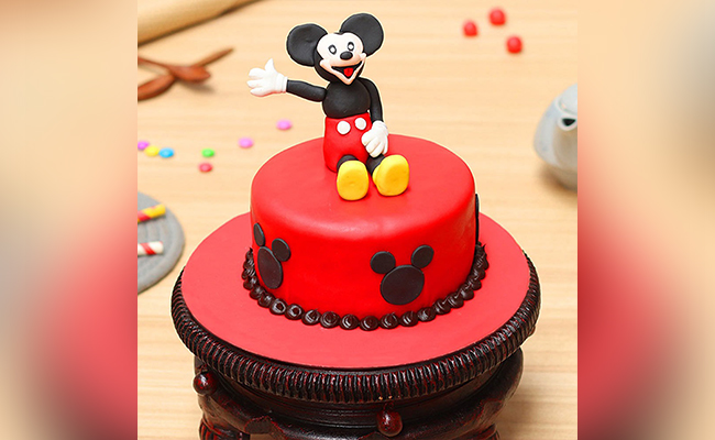 Cartoon Character Cake