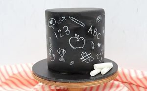 chalkboard-effect-cake-main