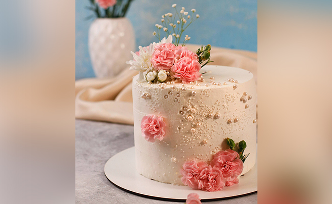 Floral Elegance Cake