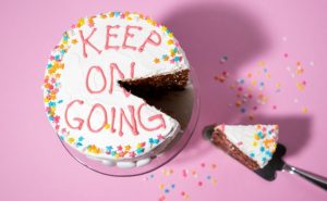 inspirational-quote-written-cake