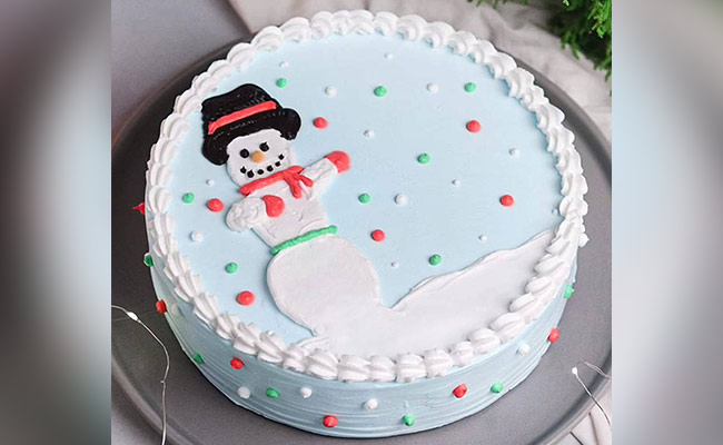 Snowman Christmas Cake