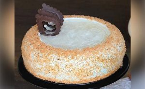 Round Shape Coconut Cake