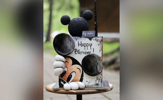 Disney cake