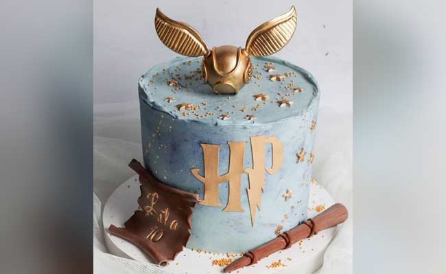 Movie themed cake