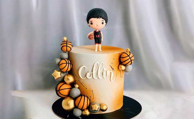 Sports cake