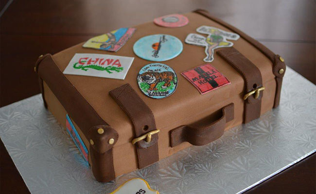 The Suitcase Cake