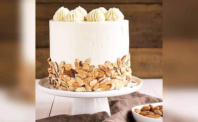 Almond Amaretto Cake