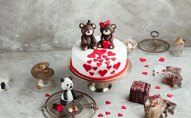 Love-Inspired Bear Fondant Cake