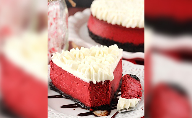 Red Velvet Cheesecake