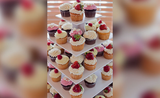 Cupcake Customisation Bar