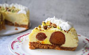 Gulab Jamun Cheesecake