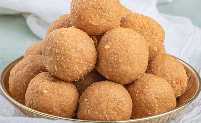 Besan Ladoo
