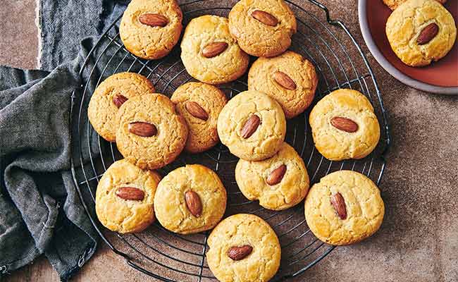Flourless Almond Cookies
