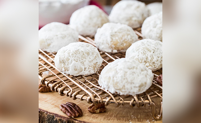 russian tea cakes