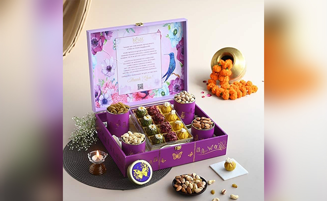 Lavender Hummingbird Diwali Sweet Hamper